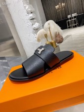 Hermes カジュアルシューズ 新作 本革 新品同様超美品 通販＆送料込 運動靴 男性用 her030