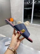 Hermes カジュアルシューズ 新作 本革 新品同様超美品 通販＆送料込 運動靴 男性用 her043