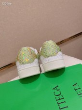 ボッテガヴェネタ カジュアルシューズ 新作 新品同様超美品 通販＆送料込 運動靴 男性用 BV019