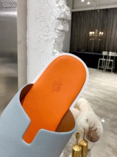 Hermes カジュアルシューズ 新作 本革 新品同様超美品 通販＆送料込 運動靴 男性用 her053