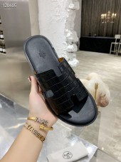 Hermes カジュアルシューズ 新作 本革 新品同様超美品 通販＆送料込 運動靴 男性用 her056