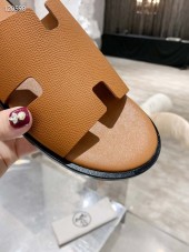 Hermes カジュアルシューズ 新作 本革 新品同様超美品 通販＆送料込 運動靴 男性用 her063