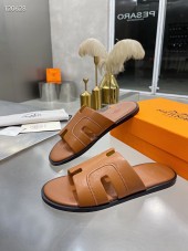 Hermes カジュアルシューズ 新作 本革 新品同様超美品 通販＆送料込 運動靴 男性用 her033
