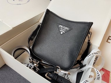 プラダ  バッグ 人気 新作＆送料込 新入荷 PR6764
