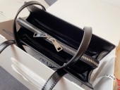 プラダ  バッグ 人気 新作＆送料込 新入荷 PR6824