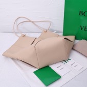 ボッテガ ヴェネタ 新作＆送料込 財布 BV6006