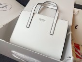 プラダ  バッグ 人気 新作＆送料込 新入荷 PR6824