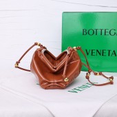 ボッテガ ヴェネタ 新作＆送料込 財布 BV3044