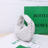 ボッテガ ヴェネタ バック 新作＆送料込 BV3055