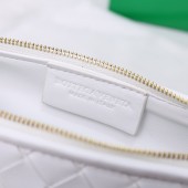 ボッテガ ヴェネタ バック 新作＆送料込 BV899