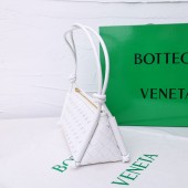 ボッテガ ヴェネタ バック 新作＆送料込 BV899