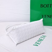 ボッテガ ヴェネタ バック 新作＆送料込 BV899