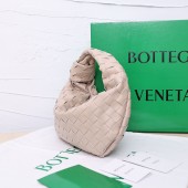 ボッテガ ヴェネタ バック 新作＆送料込 BV3055