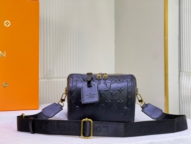 ルイヴィトン バッグ 新作 人気 新品 通販＆送料込 M44954