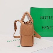 ボッテガ ヴェネタ バック 新作＆送料込 BV6002