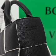 ボッテガ ヴェネタ バック 新作＆送料込 BV6002