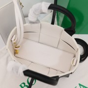 ボッテガ ヴェネタ バック 新作＆送料込 BV6002