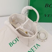 ボッテガ ヴェネタ バック 新作＆送料込 BV6002
