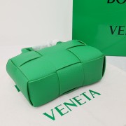 ボッテガ ヴェネタ バック 新作＆送料込 BV6002