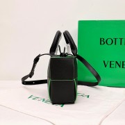 ボッテガ ヴェネタ バック 新作＆送料込 BV6002