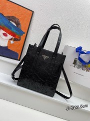 プラダ バッグ人気 新作＆送料込 新入荷 PR156
