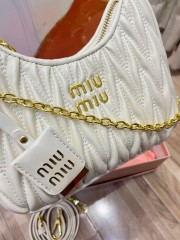 MIUMIU ミュウミュウバッグ 人気 新作＆送料込 新入荷 MM008