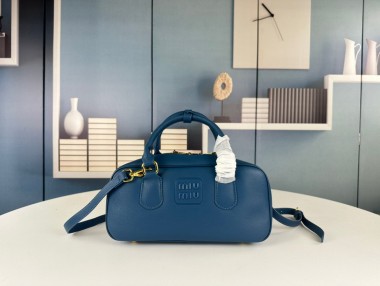MIUMIU ミュウミュウバッグ 人気 新作＆送料込 新入荷 MM014