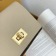 ルイヴィトン 財布 新作 人気 新品 通販＆送料込 M82398
