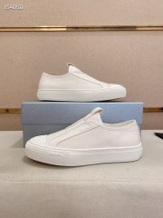 プラダ カジュアルシューズ 新作 本革 新品同様超美品 通販＆送料込 運動靴 男性用 PRA076